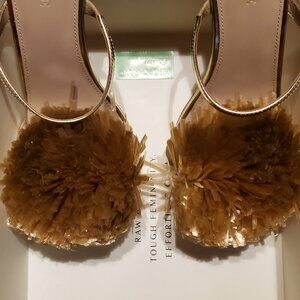 Comfortable Yet Chic!